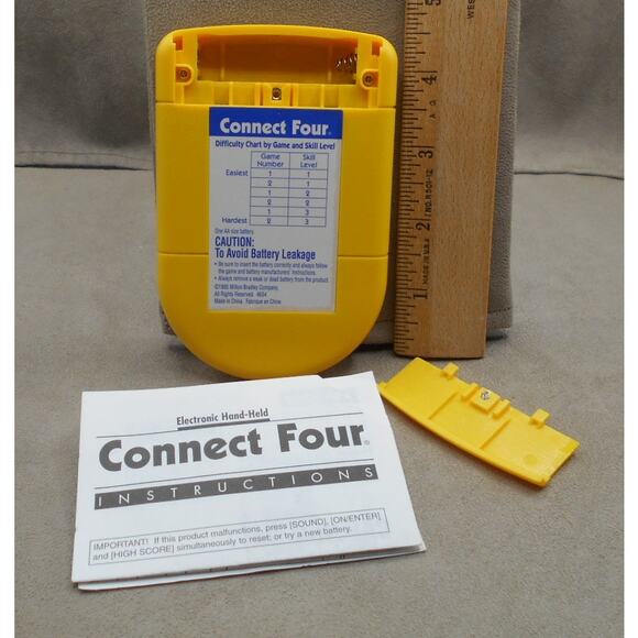 Vintage Connect Four Electronic Handheld Game Milton Bradley 1995 Works - Picture 7 of 8